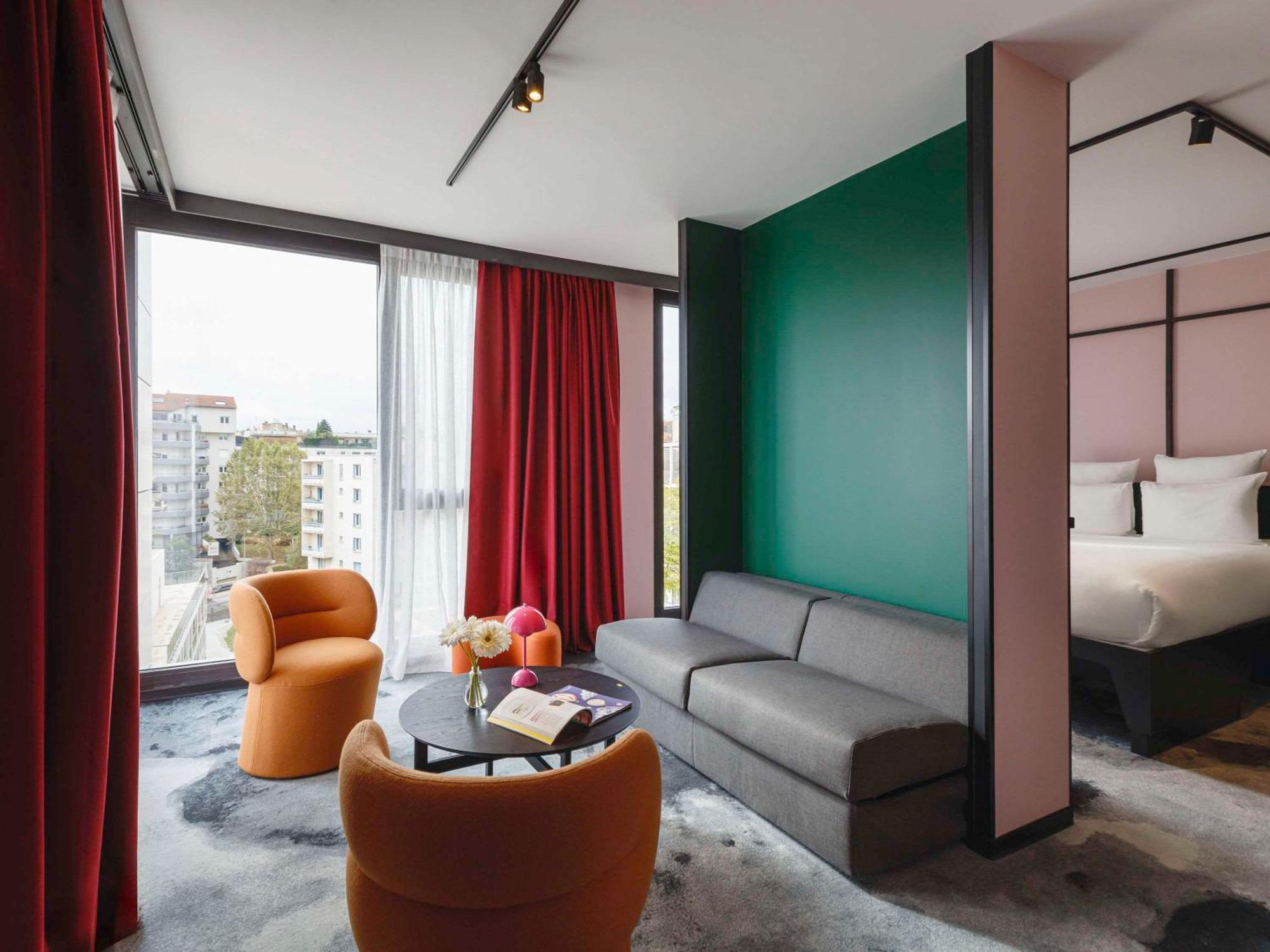 Отель Tribe Lyon Croix Rousse Экстерьер фото
