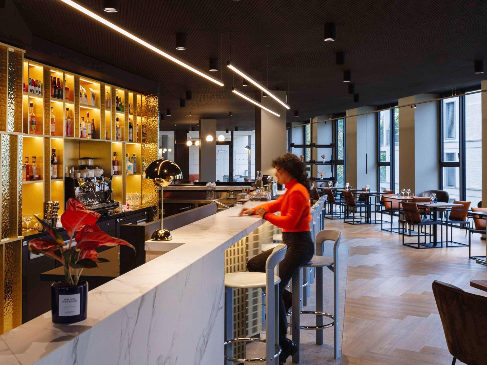 Отель Tribe Lyon Croix Rousse Экстерьер фото